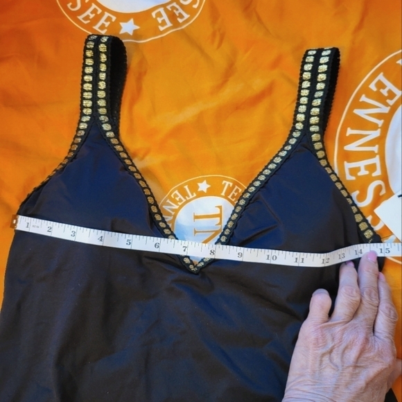 NWT Gibson latimer Europe black 1pc swim  large trim in gold - Picture 6 of 16